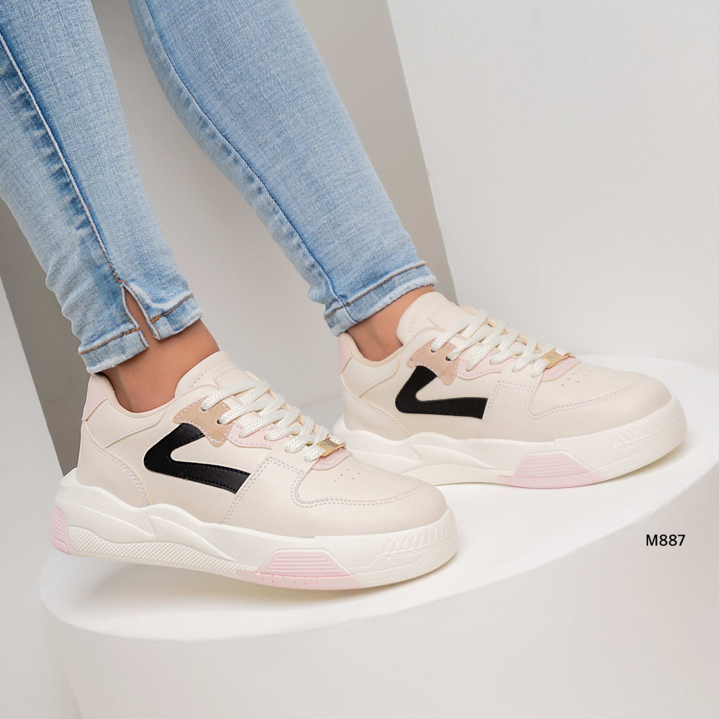 DEPORTIVO DE MODA M887